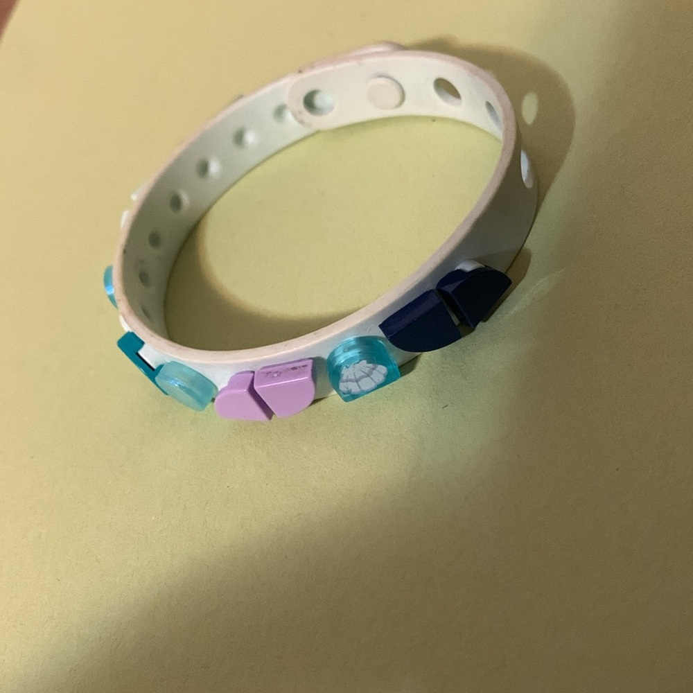 Fun bracelet, adjustable sizing - Picture 5 of 6